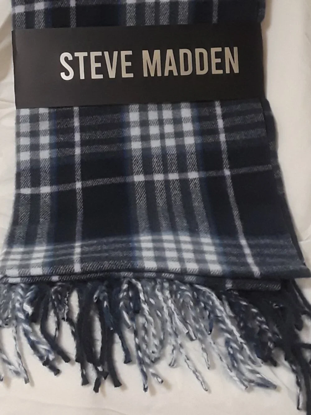 Scarf - Steve Madden Navy Blue & White Plaid Fringe Winter Oversized Wrap NWT ❄️